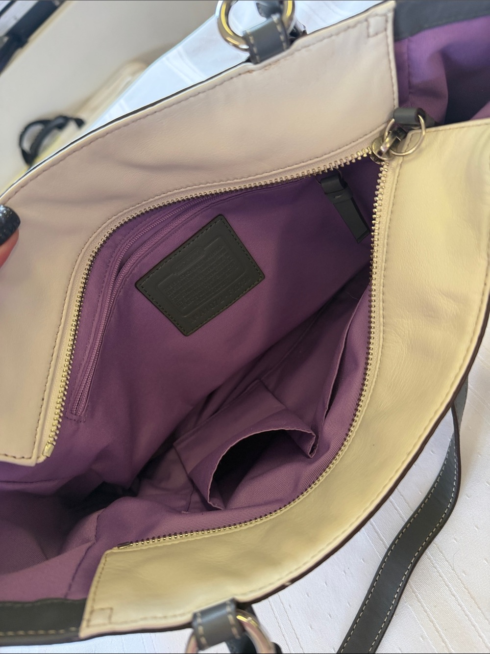 Coach Two-Tone Cream and Dark Gray Leather Tote - Picture 4 of 7
